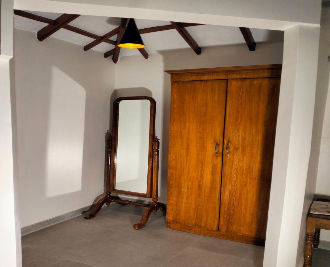 Fort Jadhavgadh -A Gadh Heritage Hotel Sasvad Bagian luar foto