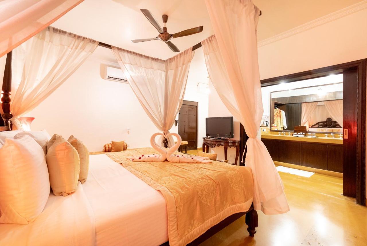 Fort Jadhavgadh -A Gadh Heritage Hotel Sasvad Bagian luar foto