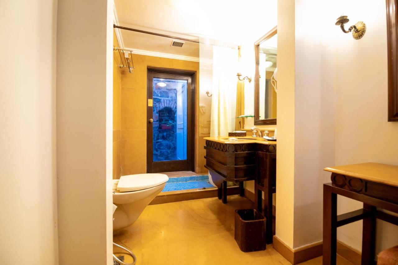 Fort Jadhavgadh -A Gadh Heritage Hotel Sasvad Bagian luar foto