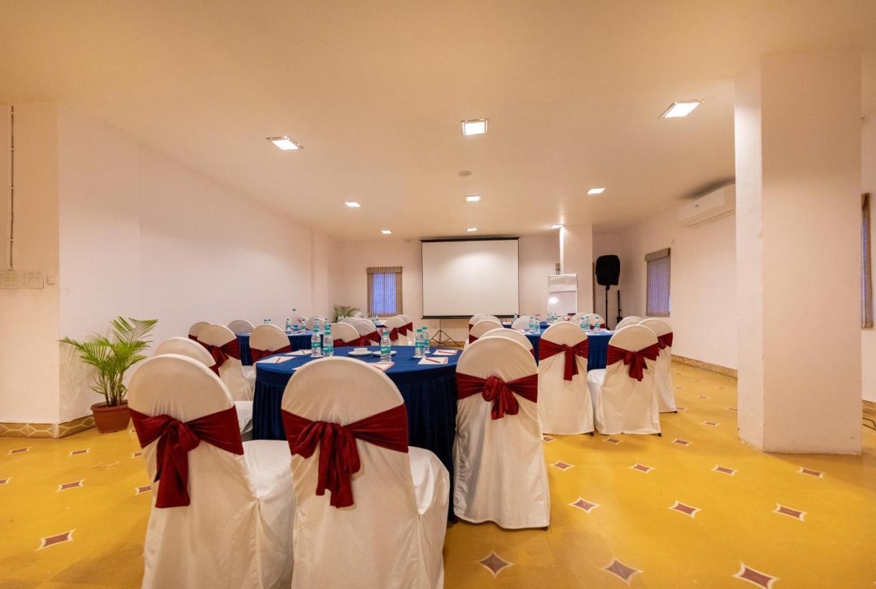 Fort Jadhavgadh -A Gadh Heritage Hotel Sasvad Bagian luar foto