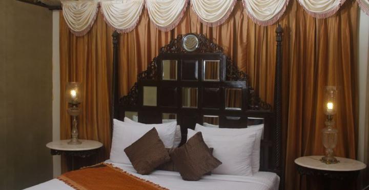 Fort Jadhavgadh -A Gadh Heritage Hotel Sasvad Bagian luar foto